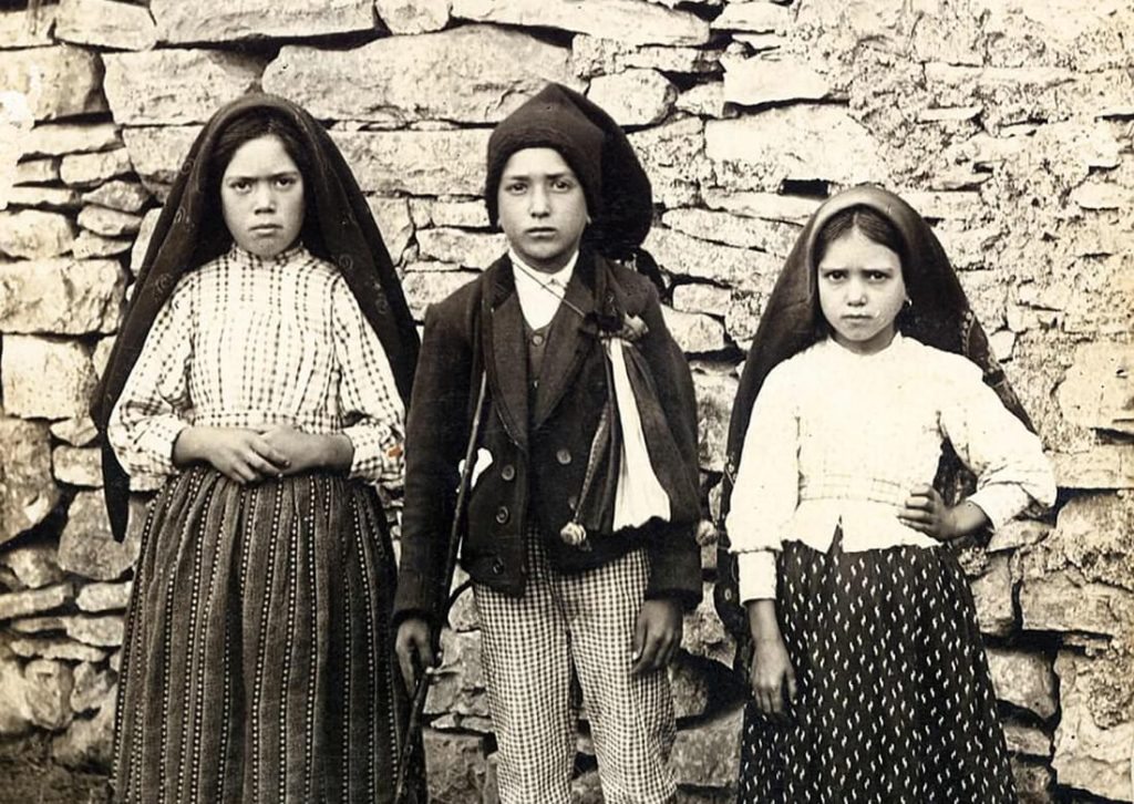 Lucie, François et Jacinthe, les trois petits bergers de Fatima